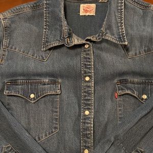 LEVIS DENIM SHIRT, pearl snaps, like new.